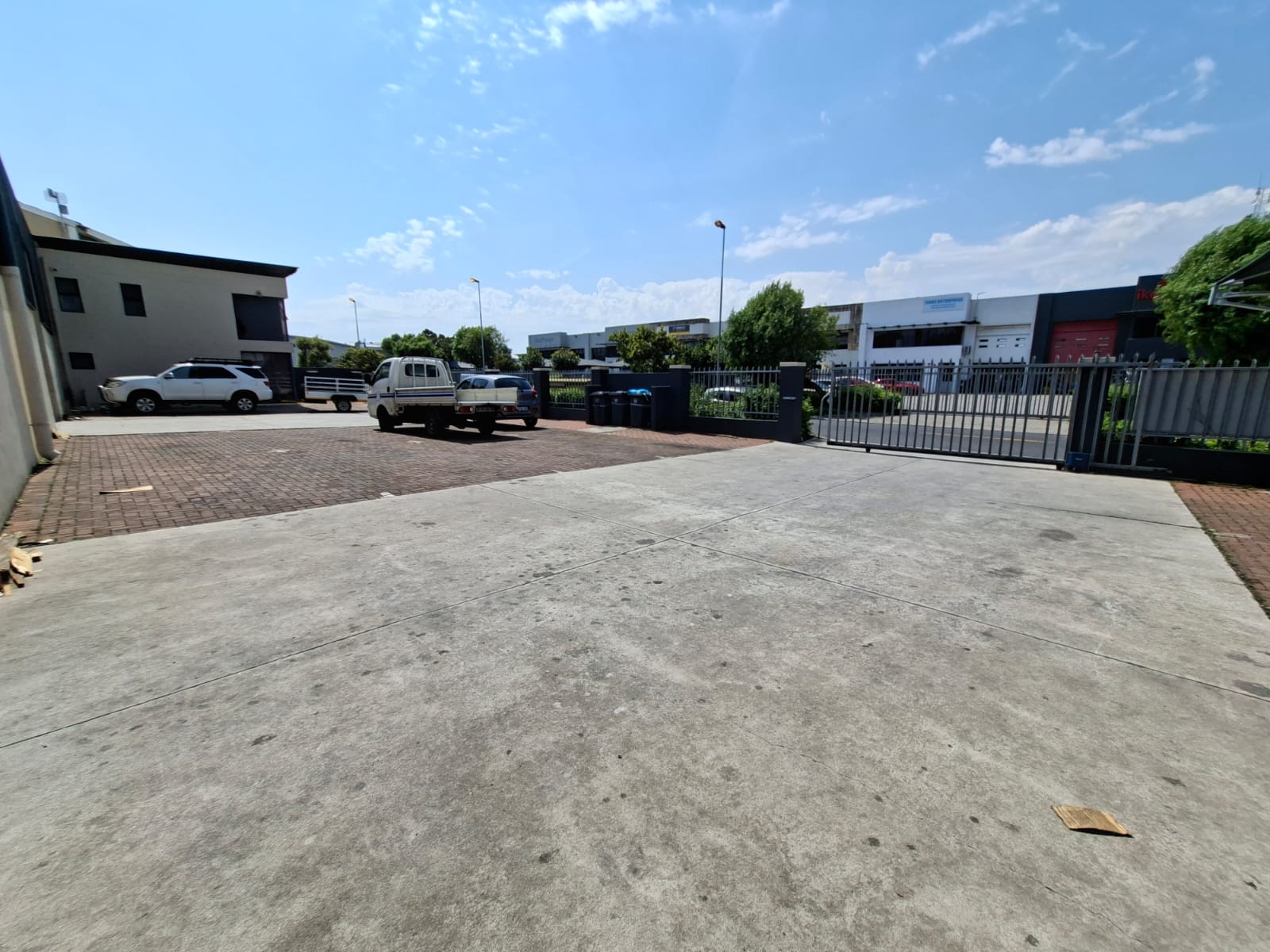 S2833_Yard 2_from_File_Upload_field.jpg